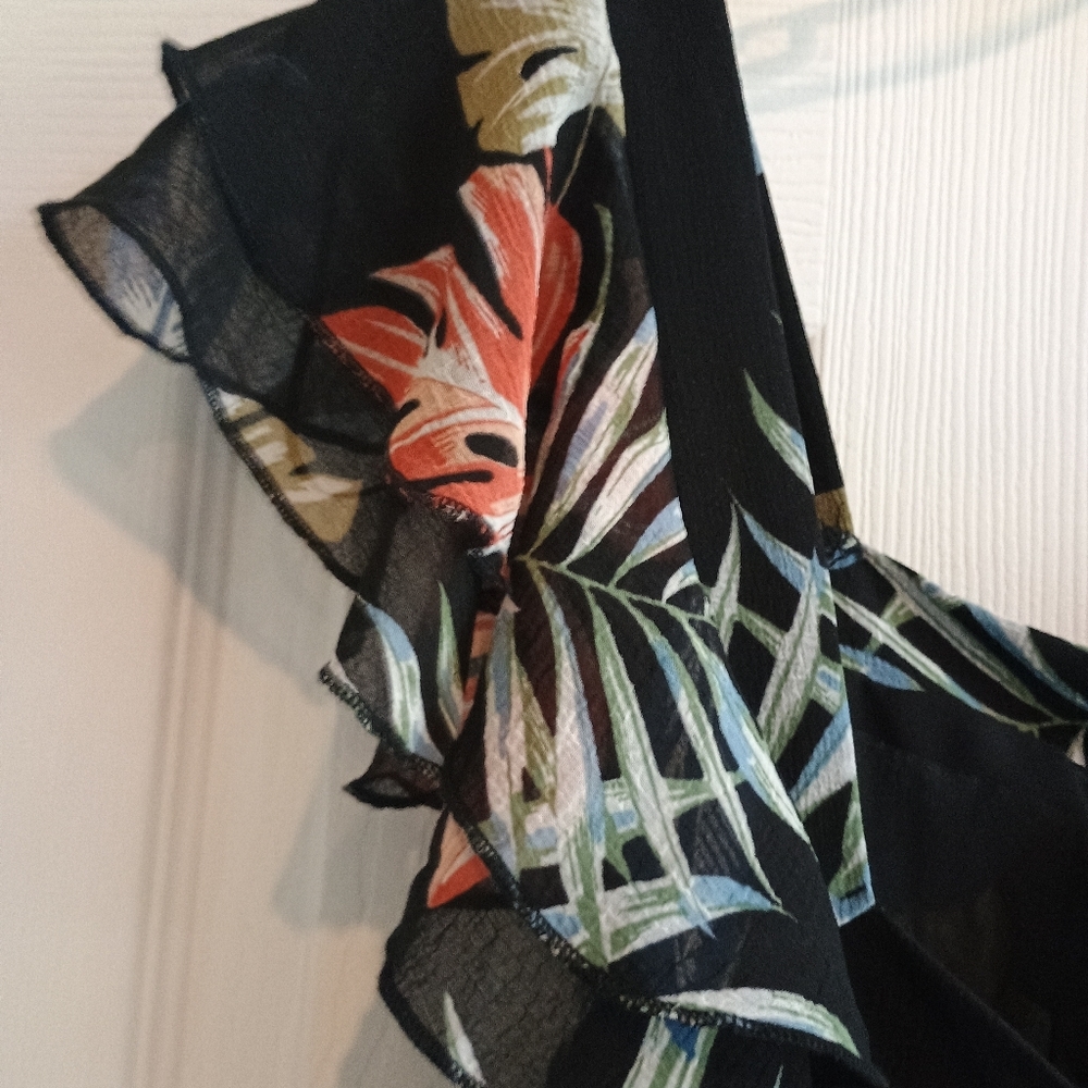 Blue B Women's‎ Tropical Floral Off-Shoulder Ruffle Top Size Small Black Multi - Picture 5 of 15
